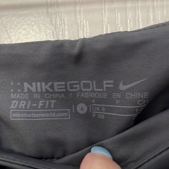 Nike Golf Gray Skort Size 4 Zippered Side Closure - Picture 2 of 4